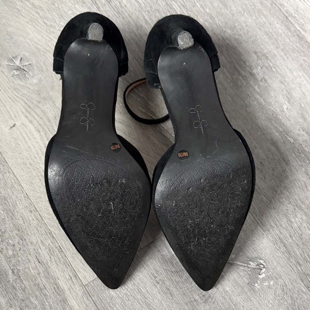 Jessica Simpson Heels - Picture 2 of 3